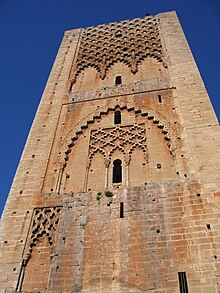 Hassan dorrea, Rabaten almorabideen garaian erakitzen hasitako minarete amaitugabea