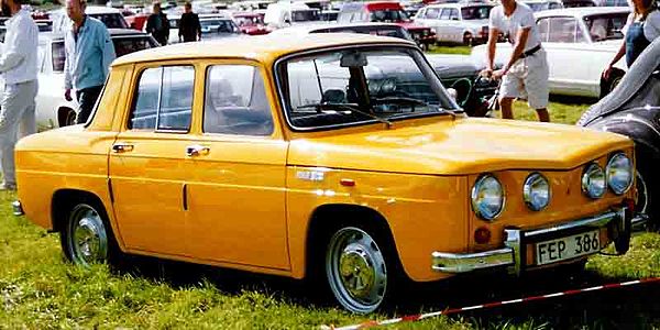 Renault 8