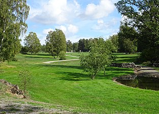 Strandkyrkogårdens park.