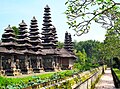 Pura Taman Ayun, sarong templo sa Bali.