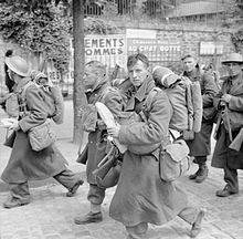 Troops on their way to the port at Brest during the evacuation from France, June 1940. The British Army in France 1940 F4799.jpg