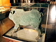 Boar sculpture from the Thracian tomb of Mezek Turkey, Istanbul, Museum of Archeology (3946540032).jpg