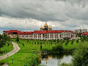 Панорамний вигляд на Львівську духовну семінарію Святого Духа