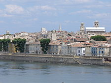 Margem esquerda do Ródano em Arles