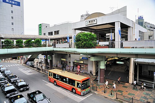 500px-Fujisawa_Station_SouthGate.jpg