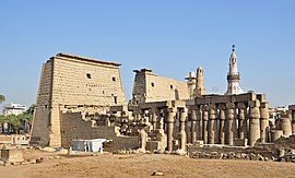 Luxor Temple R04.jpg