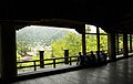 Pamandangan ti Senjō-kaku ka Kuil Itsukushima .