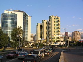Almaty, el mayor centru comercial y cultural de Kazakstán.