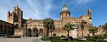 Palermo Cathedral Panoramica Cattedrale di Palermo.jpg