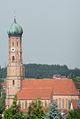 Katholische Pfarrkirche Mariä Himmelfahrt mit Friedhof