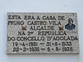 Placa na casa de Primo Castro Vila na Feira Nova