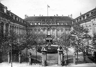The presidential palace Reichsprasidentenpalais, Berlin.jpg