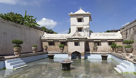 Tower of Taman Sari, by Crisco 1492