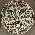 Assiette iznik de la seconde moitié du XVIe siècle (Turquie)