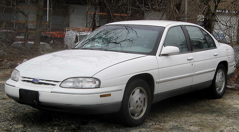 800px-2nd_Chevrolet_Lumina_1.jpg