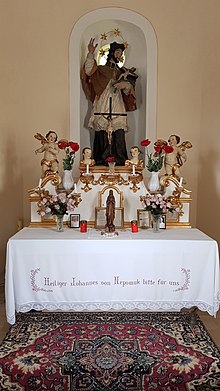 Altar und Statue Hl. Johannes Nepomuk