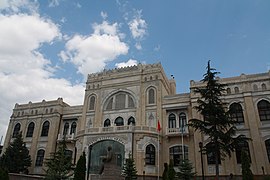 Arif Hikmet Koyunoğlu tarafından tasarlanmış olan Ankara Devlet Resim ve Heykel Müzesi (1927-1930)