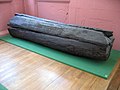 Alemannischer Baumsarg – aus einem Baumstamm gefertigt