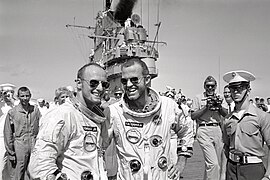 Pit Konrad (levo) i Gordon Kuper, nakon misije Džemini 5 1965. godine