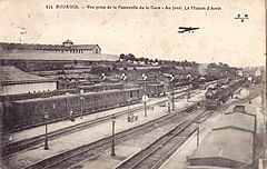 BOURGES - Vue prise de la Passerelle de la Gare - Au fond, La Maison d’Arrêt