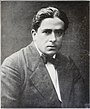 Francis Picabia, photograph published in Les Peintres Cubistes, 1913.jpg