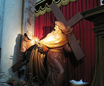 "Jesus carregando a cruz e São Padre Pio" numa das capelas