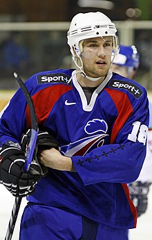 Photographie de Tardif avec le maillot bleu de l'équipe de France