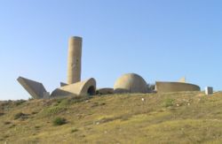 A memorial designed by Dani Karavan in the east of Beersheba commemorates the Israeli conquest of the city from Egyptian forces.