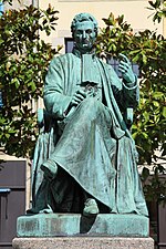 Statue à Quimper.