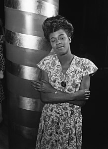 Sarah Vaughan at Café Society in 1946, by William P. Gottlieb (restored by Adam Cuerden)