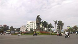 Mẹ Nhu Statue