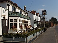 The Palmer Arms, Dorney - geograph.org.uk - 383444.jpg