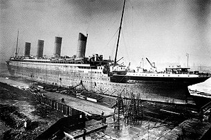 1912年，進行最後裝修的鐵達尼號