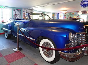 Cadillac Series 62 Cab, 1946.