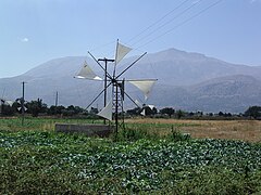 Éoliennes typiques du plateau de Lassíthi.