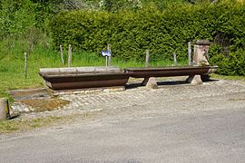 La fontaine du bas du village.