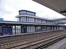 Station Ashford International