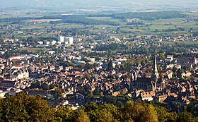 Vue générale d'Autun et de sa cathédrale