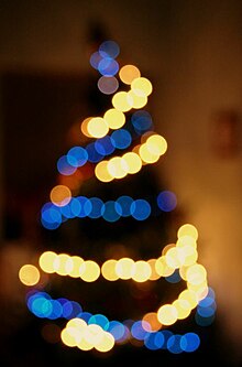 220px-Christmas_Tree_Lights_Bokeh.jpg