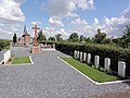 Cimetière, le mémorial des Anglais.