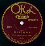 1928 När Columbia tog över ändrades "Truetone" till "Electric" och något senare byttes etikettens färg till svart.