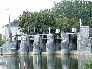 Écluses de Saint-Jean-d'Angély sur la Boutonne.