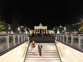 Image illustrative de l’article Brandenburger Tor (métro de Berlin)