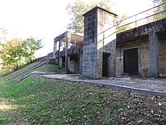 Lower level of Battery Mount Vernon in Fort Hunt Park in 2016