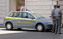 Guardia di Finanza police in central Rome. Guardia.di.finanza.car.arp.jpg