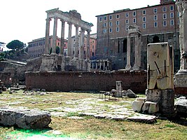 Rostra på Forum Romanum