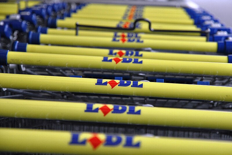 File:Lidl Woerden 02.JPG