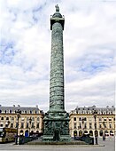 Columna Vendôme din Paris, modelată după Columna lui Traian, 1810
