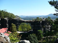 Le pont de grès Pravčická brána, près de Hřensko, Bohême