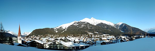 Blick auf Seefeld, im Hintergrund die Reither Spitze